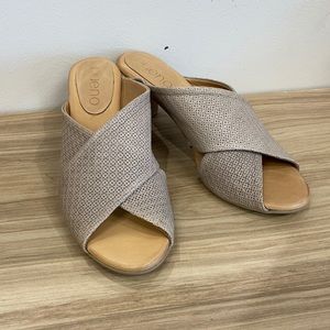 Bueno 2” pumps size 40 (9)